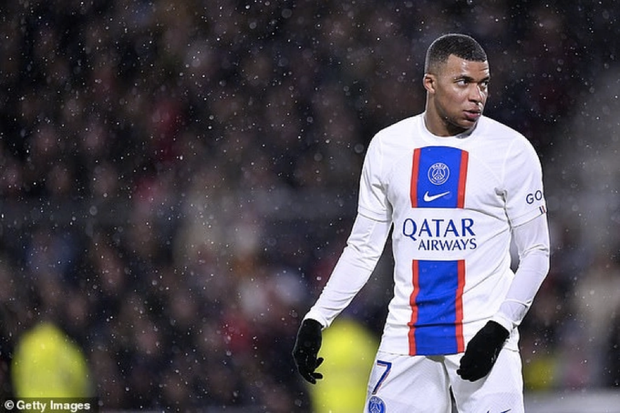 Ghi 5 bàn trong một trận đấu, Mbappe đi vào lịch sử PSG. Ghi 5 bàn trong một trận đấu, Mbappe đi vào lịch sử PSG.