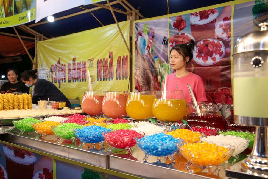 Đa dạng các loại đồ uống giải nhiệt trong thời tiết nắng nóng.