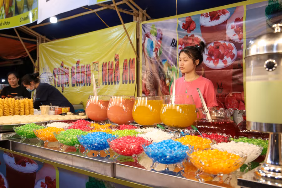 Đa dạng các loại đồ uống giải nhiệt trong thời tiết nắng nóng.