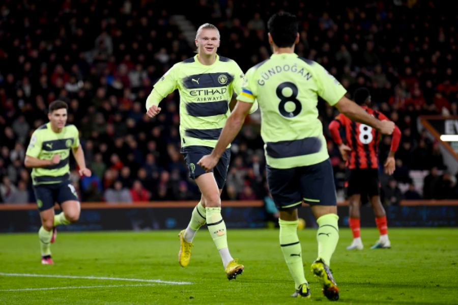 Erling Haaland nhân đôi lợi thế cho nhà đương kim vô địch. Erling Haaland nhân đôi lợi thế cho nhà đương kim vô địch.