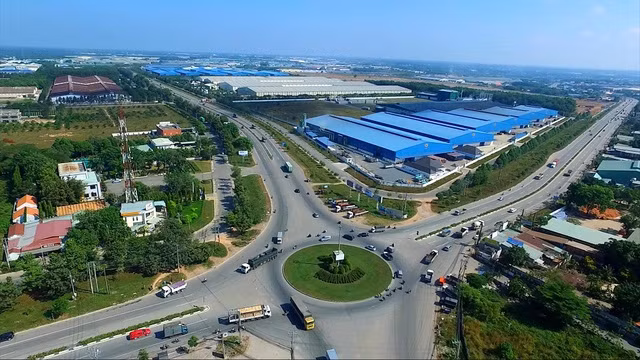 Từ ngày 10/4, TP.Tân Uyên chính thức được thành lập trên cơ sở nguyên trạng thị xã Tân Uyên, trở thành thành phố thứ 4 trực thuộc tỉnh Bình Dương.