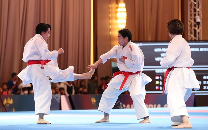 Nội dung kata đồng đội nữ mang về HCV cho Karatedo Việt Nam hôm 6/5. Nội dung kata đồng đội nữ mang về HCV cho Karatedo Việt Nam hôm 6/5.
