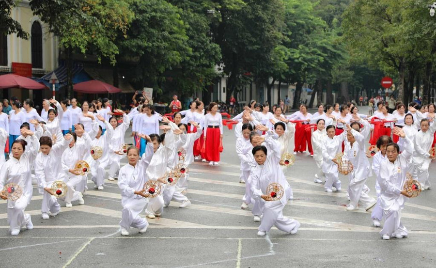 Vinamilk đồng hành cùng hơn 2.000 người cao tuổi thủ đô ảnh 7