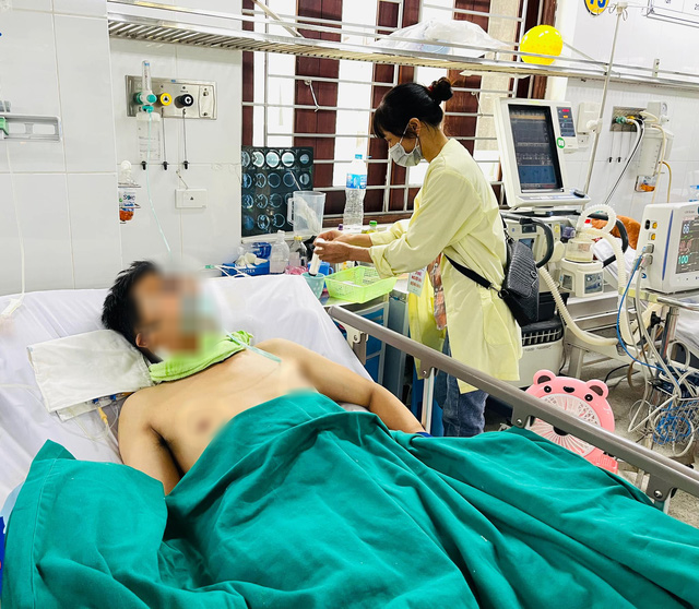 Bệnh nhân được theo dõi, điều trị tích cực. Ảnh: BV. Bệnh nhân được theo dõi, điều trị tích cực. Ảnh: BV.