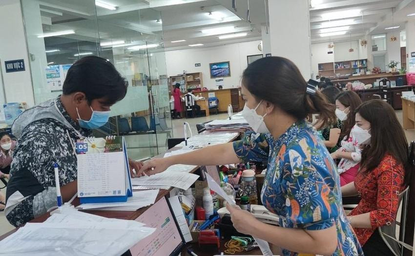 Về cơ bản BHXH tỉnh/thành phố đã hoàn thành việc chi trả hỗ trợ cho người lao động. Ảnh: N.H.