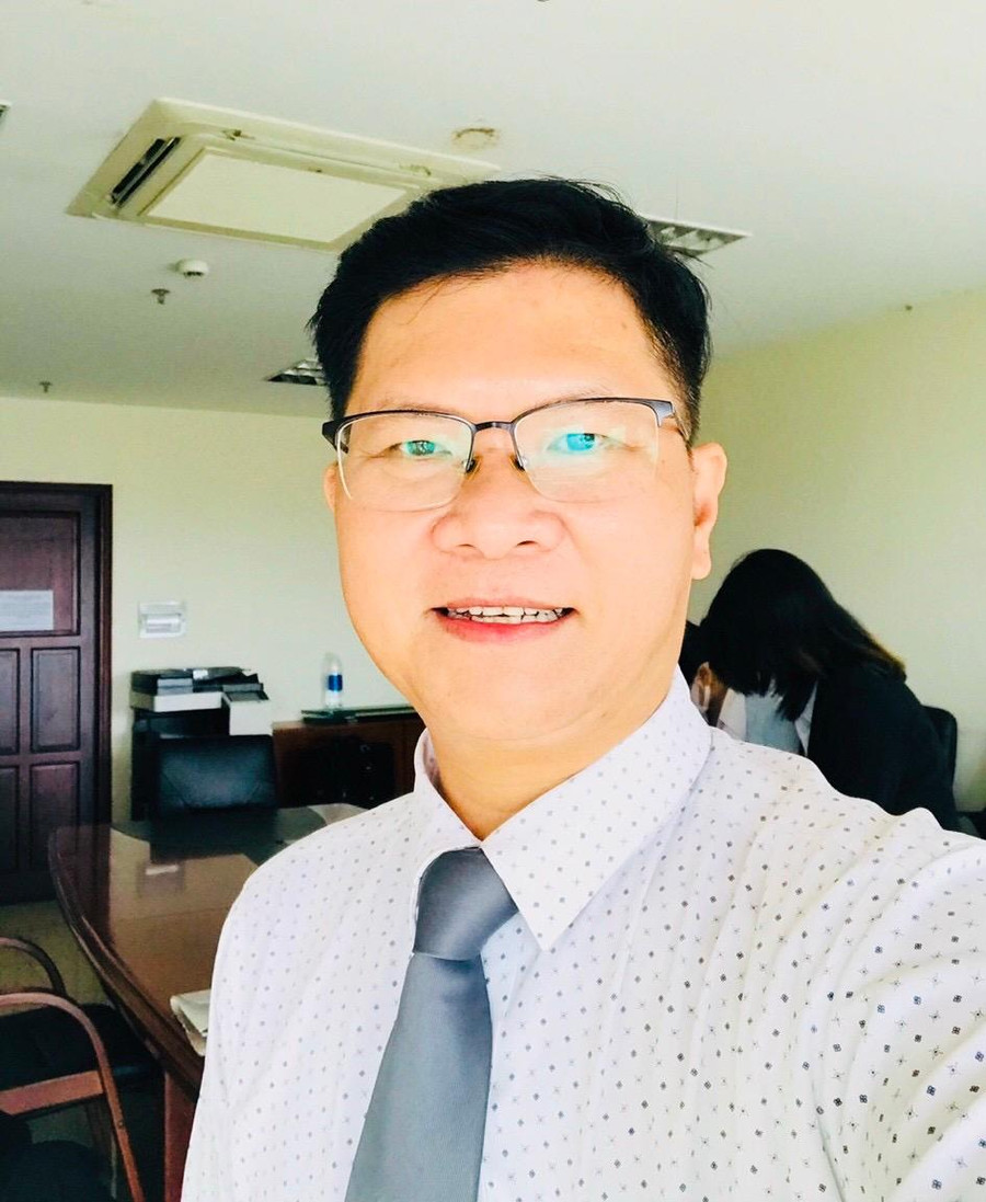 Luật sư Lê Bá Thường, Giám đốc Công Ty Luật TNHH MTV Dân Luật Tín Thành, thuộc Đoàn Luật sư TPHCM. Luật sư Lê Bá Thường, Giám đốc Công Ty Luật TNHH MTV Dân Luật Tín Thành, thuộc Đoàn Luật sư TPHCM.