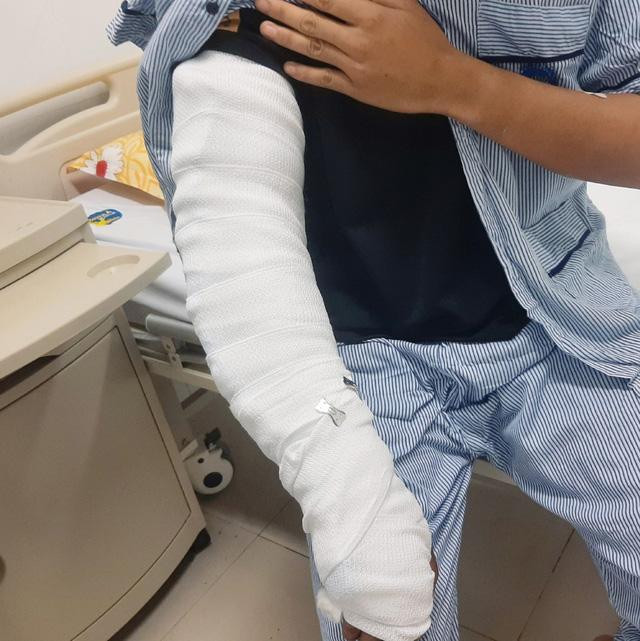 Bệnh nhân được xử trí tổn thương. Ảnh: BV. Bệnh nhân được xử trí tổn thương. Ảnh: BV.