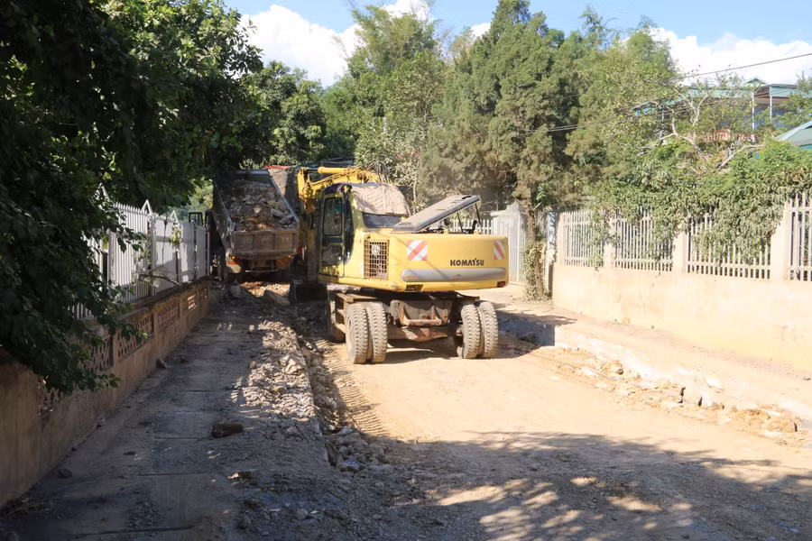 Việc nâng cấp, sửa chữa đường luôn được Sở GTVT tỉnh Hoà Bình quan tâm.