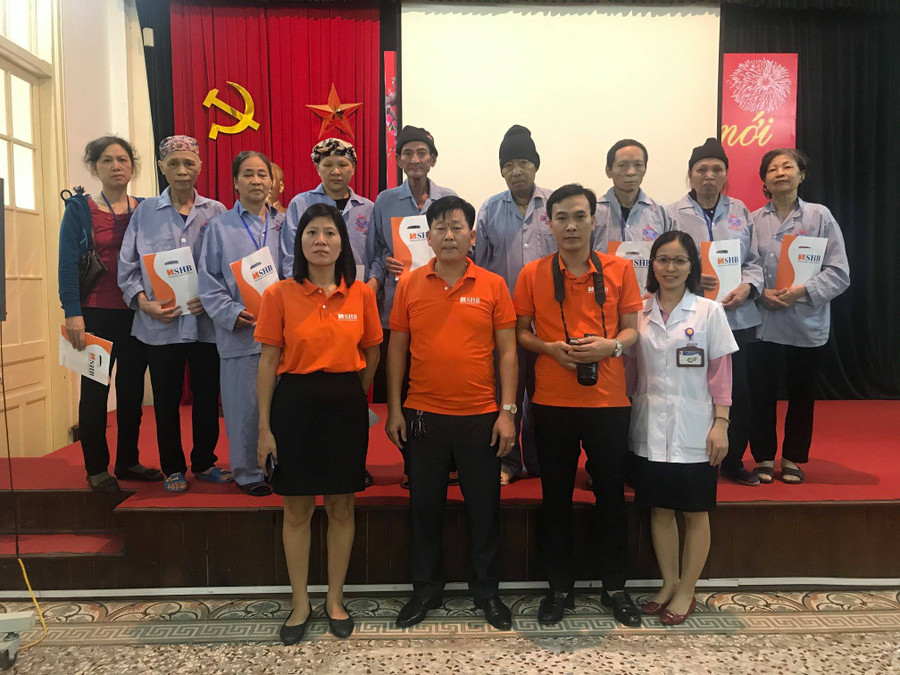 Bệnh nhân khó khăn cần lắm sự sẻ chia Bệnh nhân khó khăn cần lắm sự sẻ chia