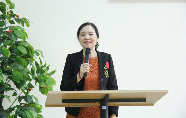 TS Vũ Dương Thúy Ngà – Vụ trưởng Vụ Thư viện chia sẻ tại lễ phát động. TS Vũ Dương Thúy Ngà – Vụ trưởng Vụ Thư viện chia sẻ tại lễ phát động.