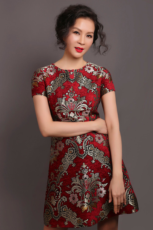 MC Thanh Mai trẻ trung hút hồn với váy ôm sát - Ảnh 5