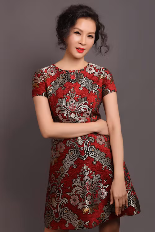 MC Thanh Mai trẻ trung hút hồn với váy ôm sát - Ảnh 5