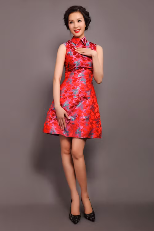 MC Thanh Mai trẻ trung hút hồn với váy ôm sát - Ảnh 12