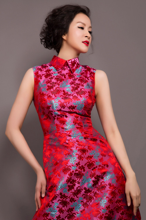 MC Thanh Mai trẻ trung hút hồn với váy ôm sát - Ảnh 10