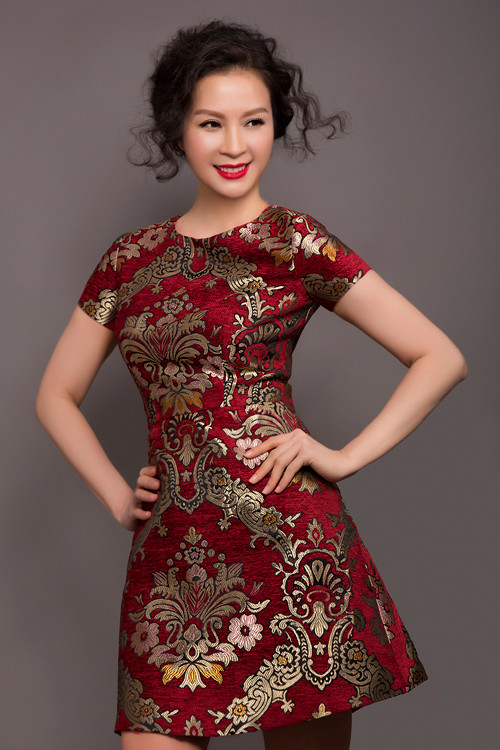 MC Thanh Mai trẻ trung hút hồn với váy ôm sát - Ảnh 2