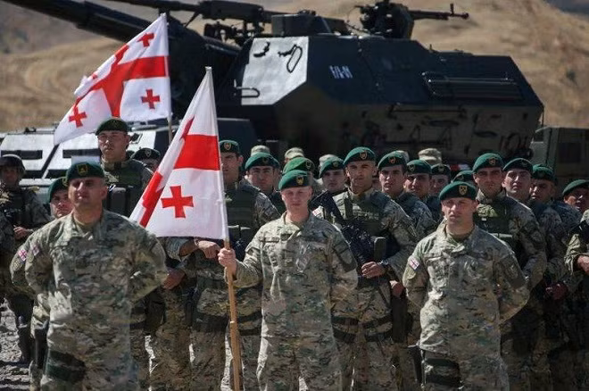 Các quân nhân chuẩn bị tham gia vào cuộc tập trận.