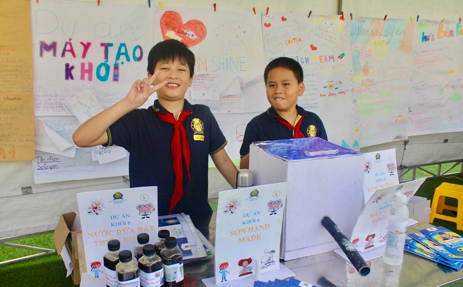 Khuyến khích học sinh tham gia nghiên cứu khoa học Khuyến khích học sinh tham gia nghiên cứu khoa học