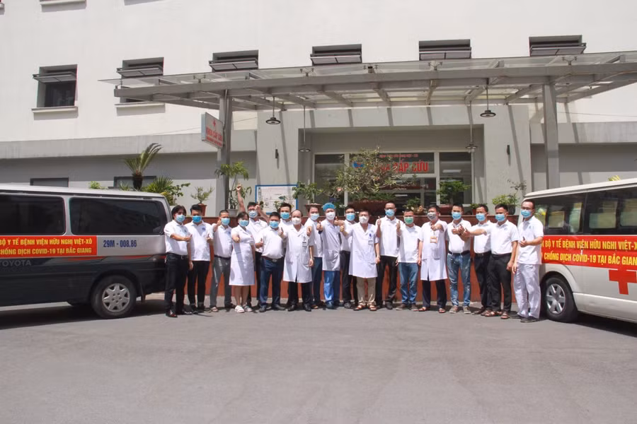 Đoàn lên đường thẳng tiến tới tâm dịch Bắc Giang. Nguồn: Báo Tin tức.