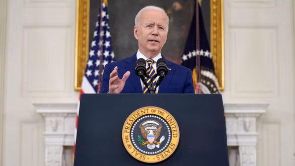 Tổng thống Mỹ Joe Biden đã cam kết tặng 80 triệu liều vắc xin Covid-19 cho thế giới trước cuối tháng 6. Ảnh: CNN/AP