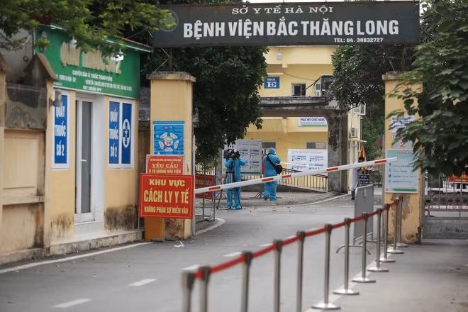 Bệnh viện Bắc Thăng Long tạm phong tỏa do có ca dương tính từng đến khám bệnh. Ảnh: Dân trí.