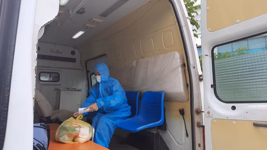 Bệnh nhân L. đã khỏi bệnh, khoẻ mạnh trở về nhà. Ảnh: SKĐS