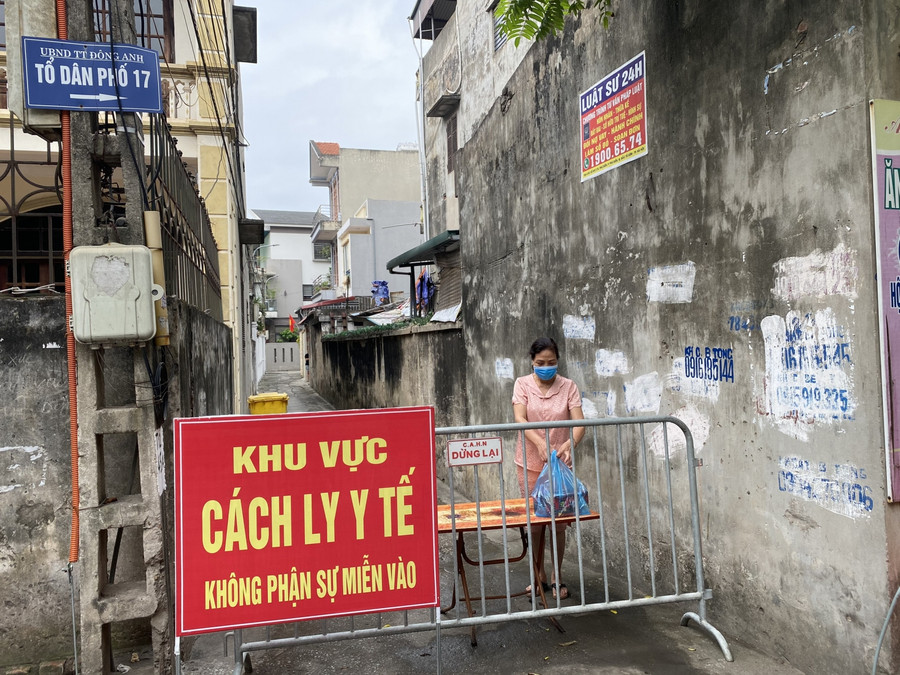 Cách ly y tế tại nơi có ca bệnh sinh sống ở huyện Đông Anh. Ảnh: ncov.moh.gov.vn. Cách ly y tế tại nơi có ca bệnh sinh sống ở huyện Đông Anh. Ảnh: ncov.moh.gov.vn.
