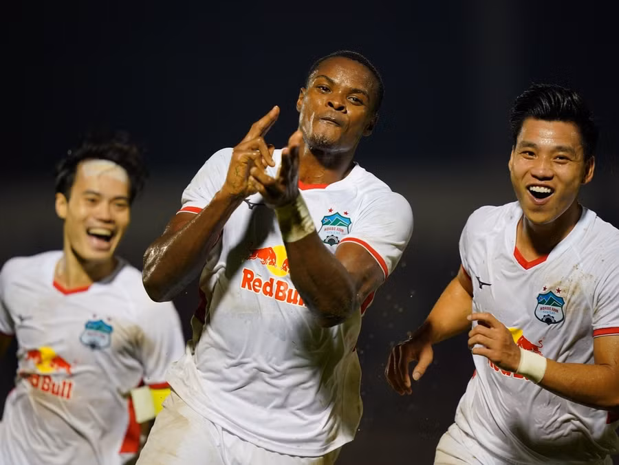 Hoàng Anh Gia Lai giúp bóng đá Việt Nam thêm suất dự đấu trường châu lục.