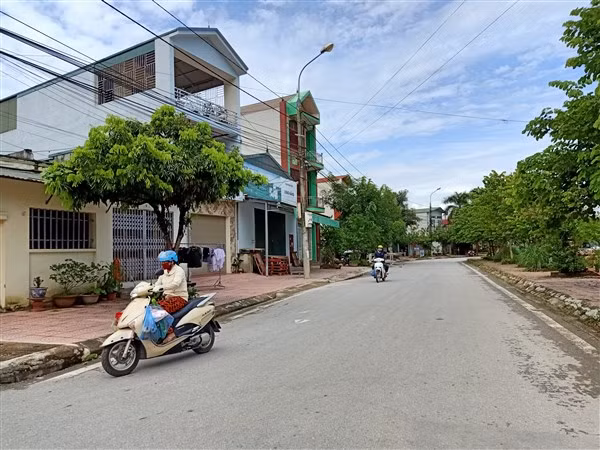 Tiếng là nằm trong phố, nhưng nhiều nhà ở tổ dân phố 5 (phường Him Lam) vẫn chưa được đánh số.