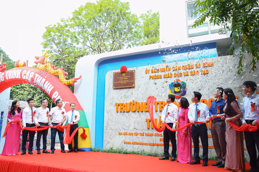 Nhiều trường học được Hà Nội quan tâm đầu tư, xây dựng.