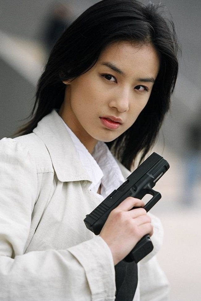 Ngẩn ngơ trước vé đẹp của các bản sao Lưu Diệc Phi ảnh 12