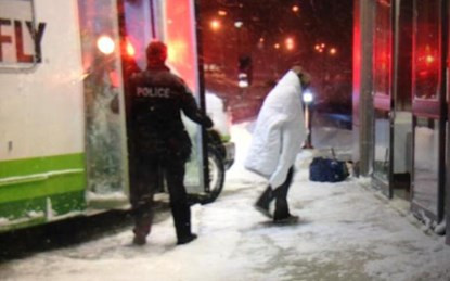 Airbus A320 chở 137 khách đâm vào cột điện khi hạ cánh ảnh 5 Airbus A320 chở 137 khách đâm vào cột điện khi hạ cánh ảnh 5