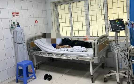 Bệnh viện Giao thông vận tải đã tiếp nhận 3 nạn nhân trong vụ cháy nhà trọ ở Trung Kính, Cầu Giấy, Hà Nội. Bệnh viện Giao thông vận tải đã tiếp nhận 3 nạn nhân trong vụ cháy nhà trọ ở Trung Kính, Cầu Giấy, Hà Nội.