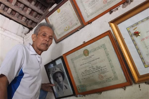 Ông Nguyễn Văn Thăng, anh trai 2 liệt sĩ Thu – Thi.