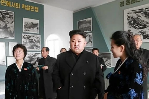 Kim Jong-un cảnh báo Mỹ "trả nợ máu"