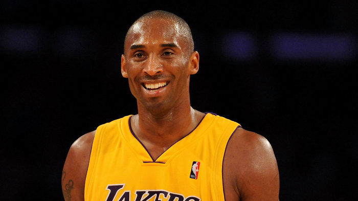 Bức ảnh Kobe Bryant và Cao Dĩ Tường chụp với nhau gây xúc động: Hy vọng cùng Cát Triết lập đội bóng rổ thiên đường mạnh nhất ảnh 1