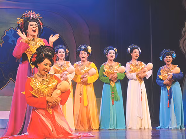 Phải sống thế nào?