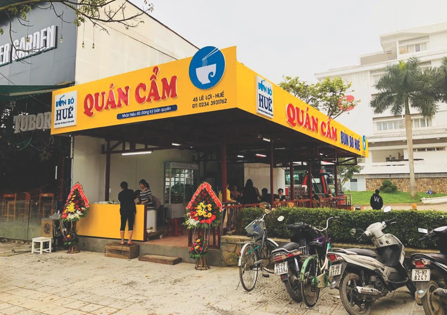 Quán Cẩm xứ Huế