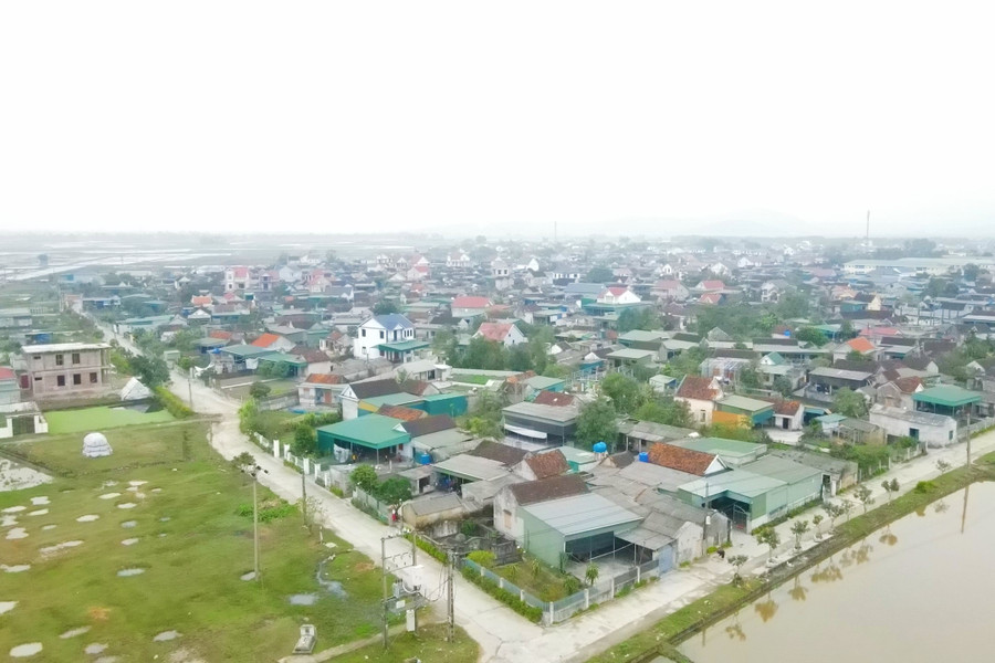 Xã Ích Hậu hôm nay từng bước đổi thay, đời sống người dân ấm no, những ngôi nhà khang trang mọc lên san sát.