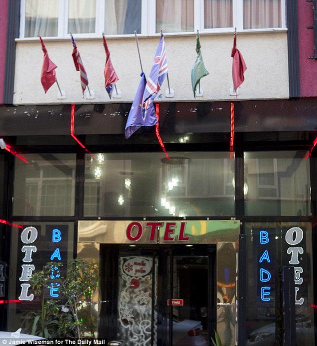 Khách sạn Bade - nơi Hayat Boumeddiene lẩn trốn tại Istanbul Khách sạn Bade - nơi Hayat Boumeddiene lẩn trốn tại Istanbul