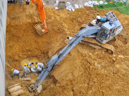 Đường nước sạch Sông Đà bị vỡ lần thứ 10