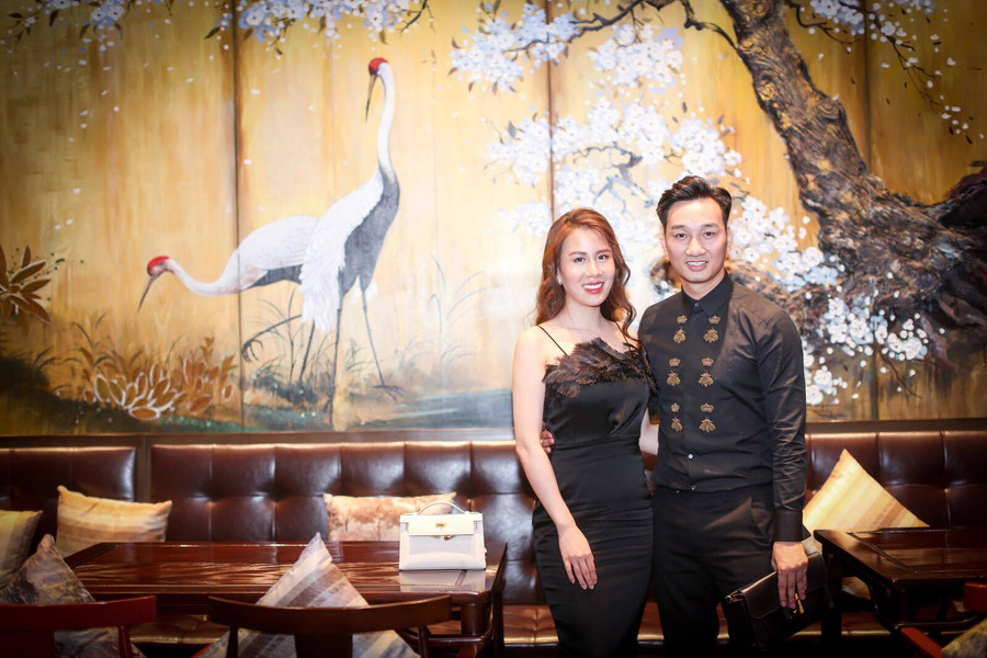 Nhan sắc cựu tiếp viên hàng không hiện là vợ MC Thành Trung Nhan sắc cựu tiếp viên hàng không hiện là vợ MC Thành Trung