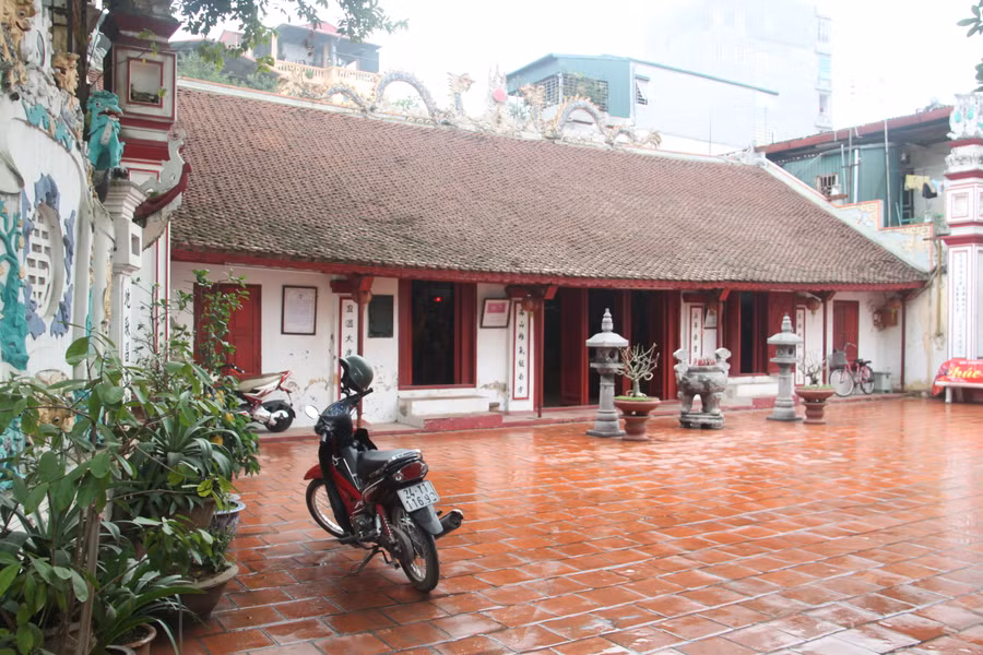 Đình làng Trung Tự.