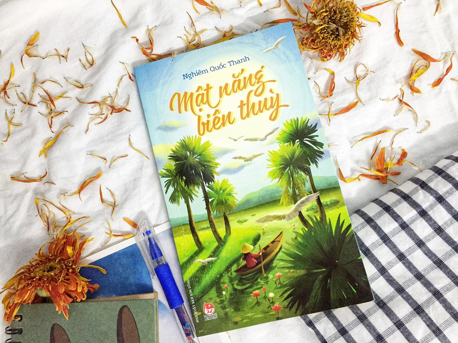 Bìa cuốn sách "Mật nắng biên thùy" Bìa cuốn sách "Mật nắng biên thùy"