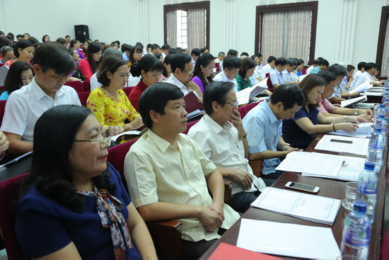 CBQL, giáo viên tại hội nghị. Ảnh: Việt Hà CBQL, giáo viên tại hội nghị. Ảnh: Việt Hà