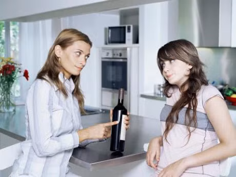 5 sai lam cha me de mac phai khi nuoi day con tuoi teen - Anh 1