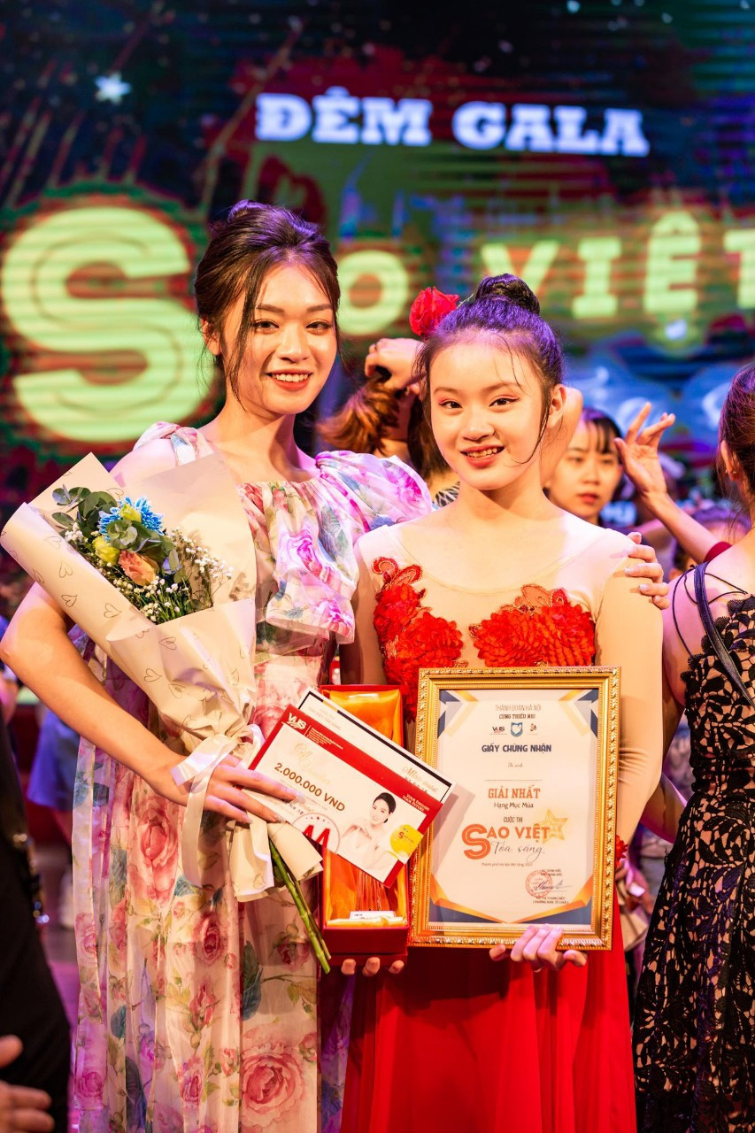 Thu Giang nhận giải Nhất hạng mục Múa trong Cuộc thi Sao Việt tỏa sáng. Ảnh: NVCC Thu Giang nhận giải Nhất hạng mục Múa trong Cuộc thi Sao Việt tỏa sáng. Ảnh: NVCC