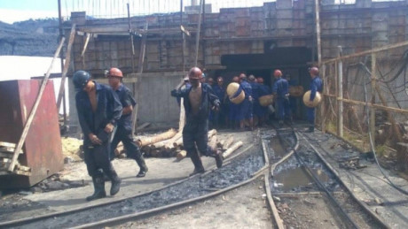 Bục nước hầm lò ở Quảng Ninh khiến 3 công nhân thương vong - Ảnh 1 Buc nuoc ham lo o Quang Ninh khien 3 cong nhan thuong vong - Anh 1