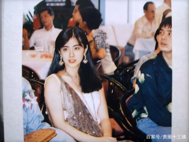 Vương Tổ Hiền: Mỹ nhân đẹp nhất lịch sử Hong Kong bị xã hội đen khống chế, 2 lần bị lừa tình và cái kết bất ngờ ở tuổi 53-34