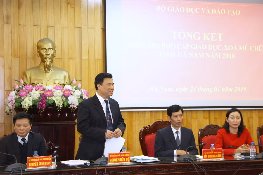 Thứ trưởng Nguyễn Hữu Độ phát biểu tại buổi lễ