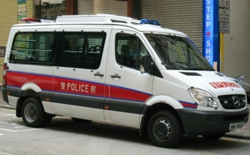 Chánh thanh tra cảnh sát Hong Kong tự sát